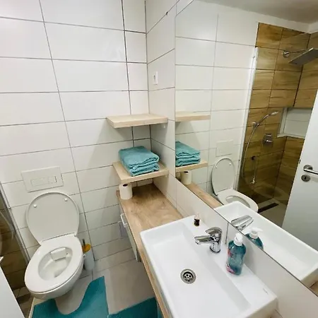 Kazinczy Deluxe Apartment